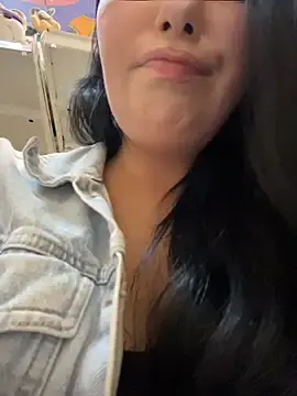Stripchat Watch Live Sex Cams of Tisha_Busty