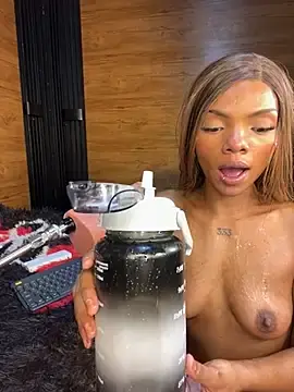 Stripchat Free Live Porn of PinkyMoon