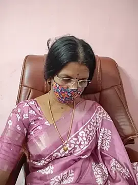 Stripchat Live Sex Cam of tamil_peenqueen
