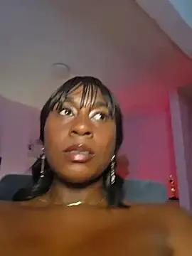 Stripchat Sex Cam of HanaThompson