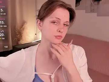 Stripchat Sex Cam of Shy_Vivi