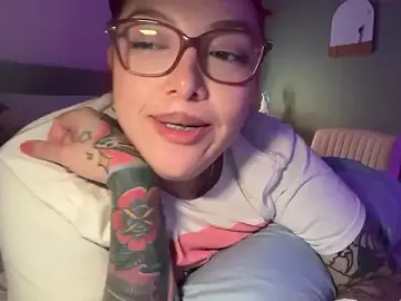 Stripchat Free Porn Cam of naya_pumpkin