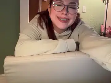 Stripchat Sex Cam of naya_pumpkin