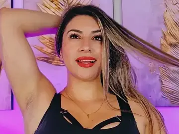 Stripchat Free Porn Cam of may_wood