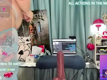 Stripchat Live Sex Cam of na_ti777