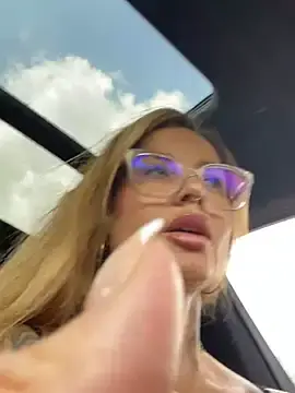 Stripchat Best Webcam of Etwas_neugierig