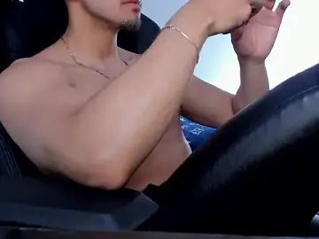 Stripchat Private Sex Chat of Tommy_Bred