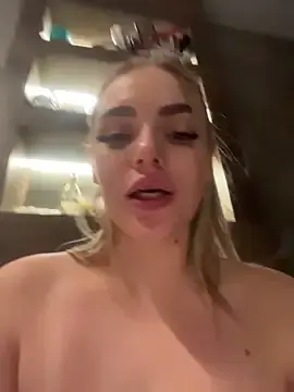 Stripchat Adult Webcam of HugeBoobsAlice