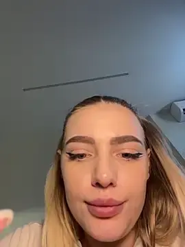 Stripchat Watch Live Sex Cams of HugeBoobsAlice