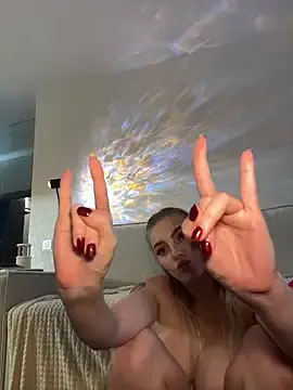 Stripchat Nude Webcam of HugeBoobsAlice