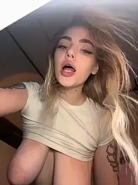 Stripchat Watch Live Sex Cams of HugeBoobsAlice