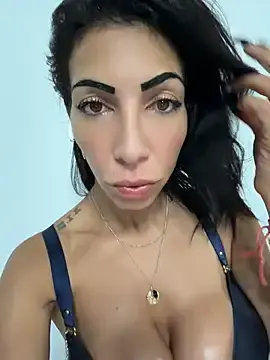 Stripchat Best Webcam of Yasmiinee