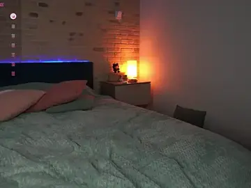 Stripchat Free Porn Cam of honeymoon11000