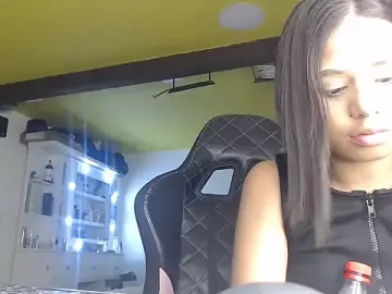 Stripchat Best live sex cam show of Mielarae22