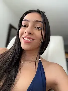 Stripchat Adult Webcams of Ema_azel