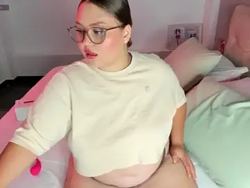 Stripchat Nude Webcam of YuliCardona_