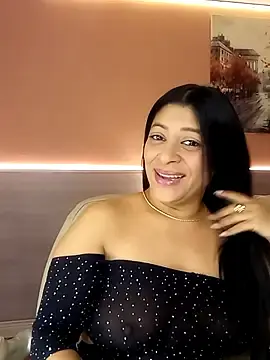 Stripchat Adult Webcam of Lashmy111
