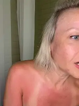 Stripchat Free Live Porn of Elle_Milfa