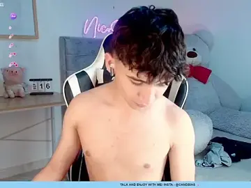 Stripchat Watch Live Sex Cams of Niico_Cruz