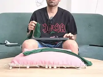Stripchat Live Sex Cam of MattxFeet