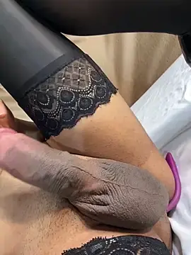 Stripchat Watch Live Sex Cams of Scarleett_22