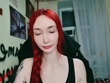 Stripchat Live Sex Cam of Roxy_Silver
