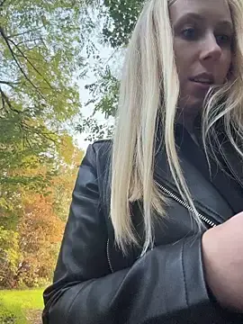 Stripchat Free Live Porn of TrueSexyCrime