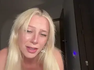 Stripchat Free Porn Cam of chelseapaigee