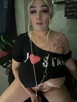 Stripchat Live Sex of DirtyKhloy