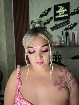 Stripchat Best live sex cam show of DirtyKhloy
