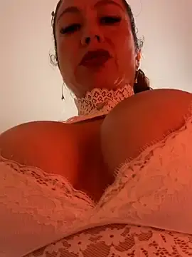 Stripchat Live Porn of angelitasexy81