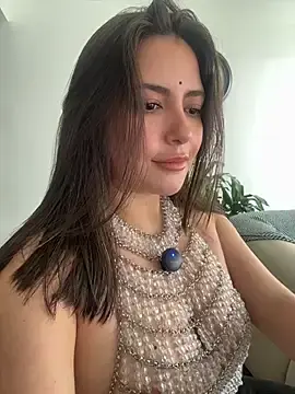 Stripchat Live Sex Cam of sukhakunis1
