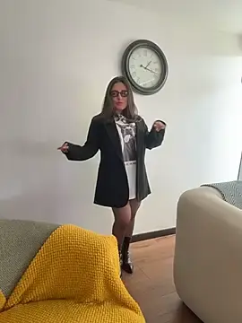Stripchat Free Live Porn of sukhakunis1