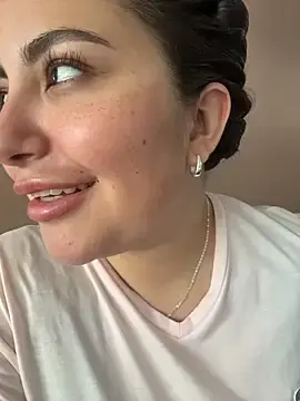 Stripchat Best Webcam of sukhakunis1