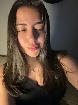 Stripchat Free Porn Cam of sukhakunis1