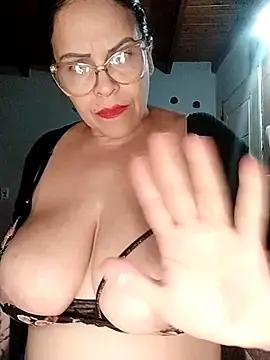 Stripchat Sex Cam of Ayanti79