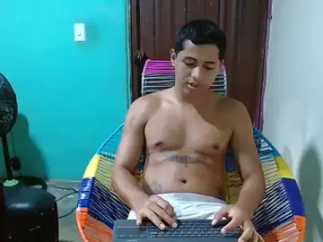 Stripchat Adult Video Chat of Lil_condor_baby