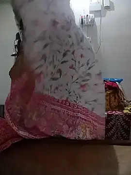 Stripchat Sex Cam of Saniya76