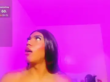 Stripchat Live Sex of bayolet_