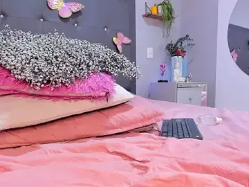 Stripchat Best live sex cam show of emma_lye