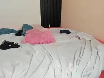 Stripchat Live Porn of submissive_extremee