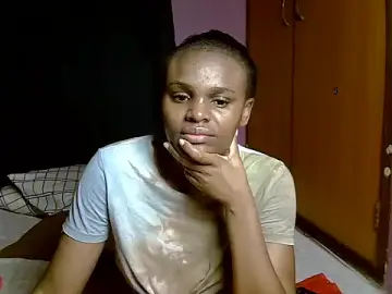 Stripchat Live Porn of Queen_petite_