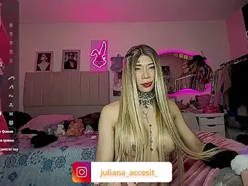 Stripchat Live Sex Cam of caroline_cossei