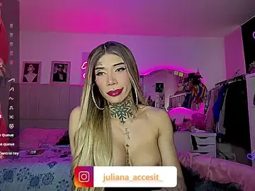 Stripchat Sex Cam of caroline_cossei
