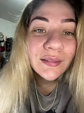 Stripchat Live Sex Cam of Celestedubois