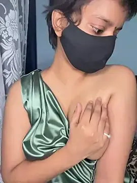 Stripchat Sex Cam of Cute_Marina