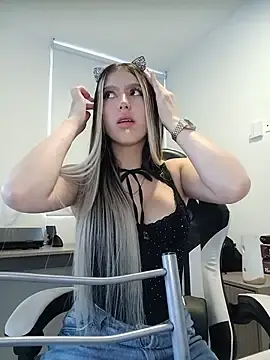 Stripchat Free Live Porn of Eva_222