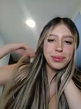 Stripchat Sex Cam of Eva_222