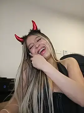 Stripchat Best live sex cam show of Eva_222
