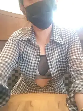 Stripchat Watch Live Sex Cams of LunaSweetLove